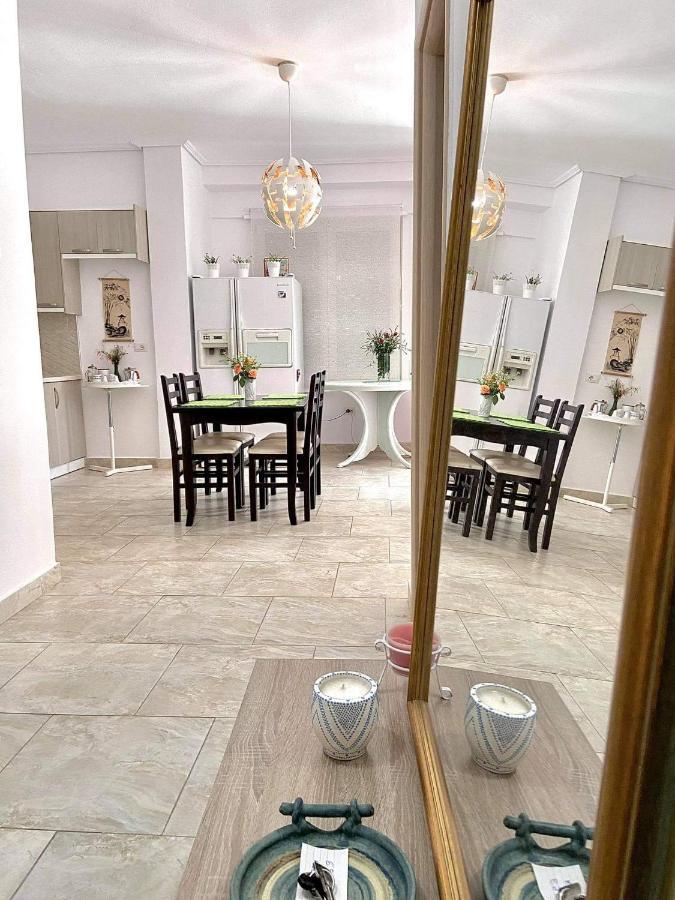 Iraa'S Apartment Sarandë 外观 照片