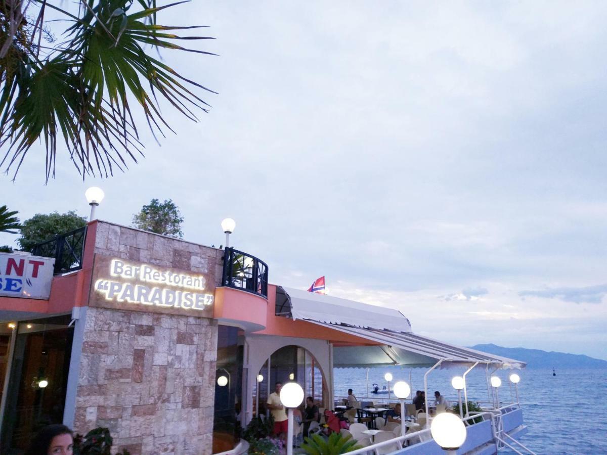 Iraa'S Apartment Sarandë 外观 照片